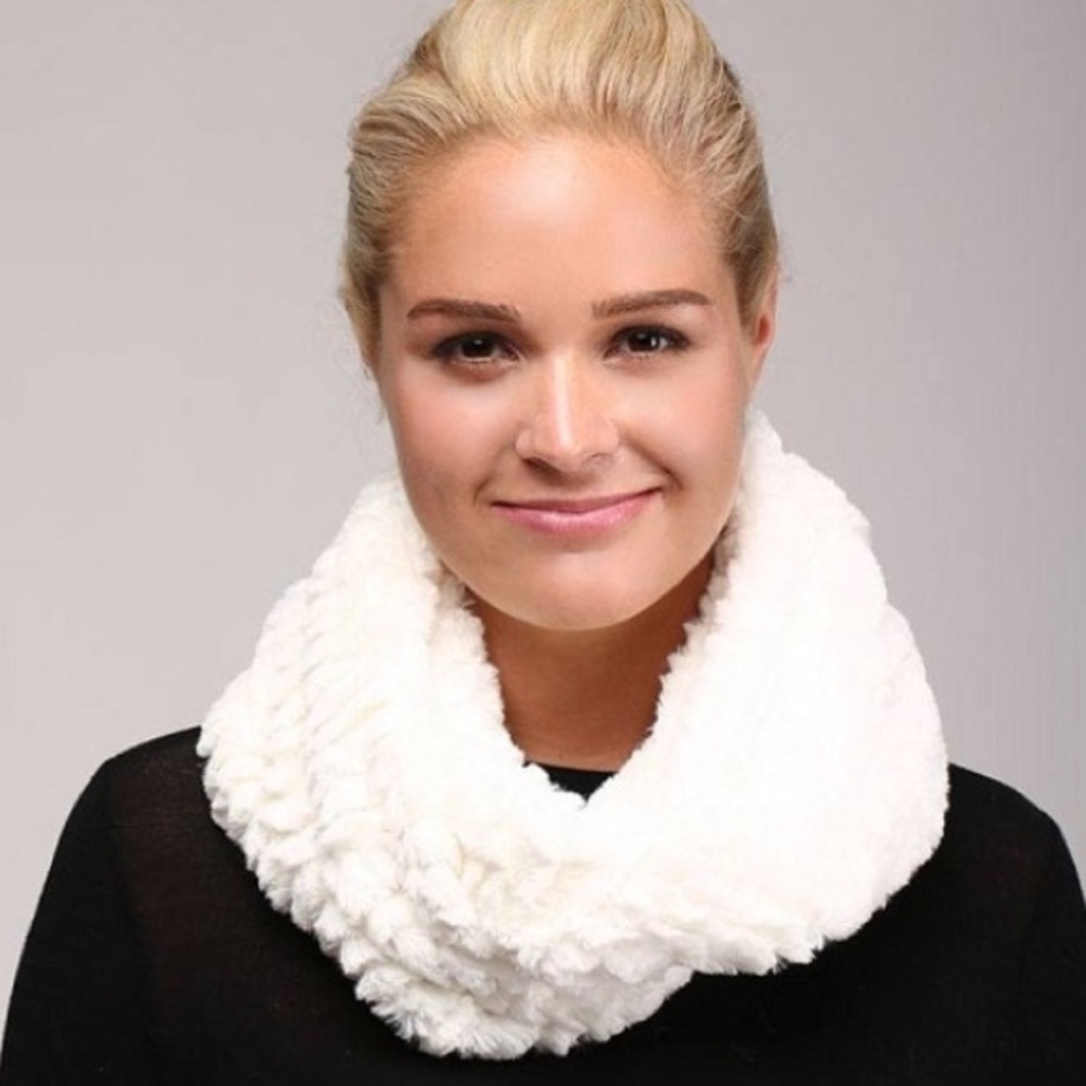 Solid Ivory Faux Fur Infinity Scarf